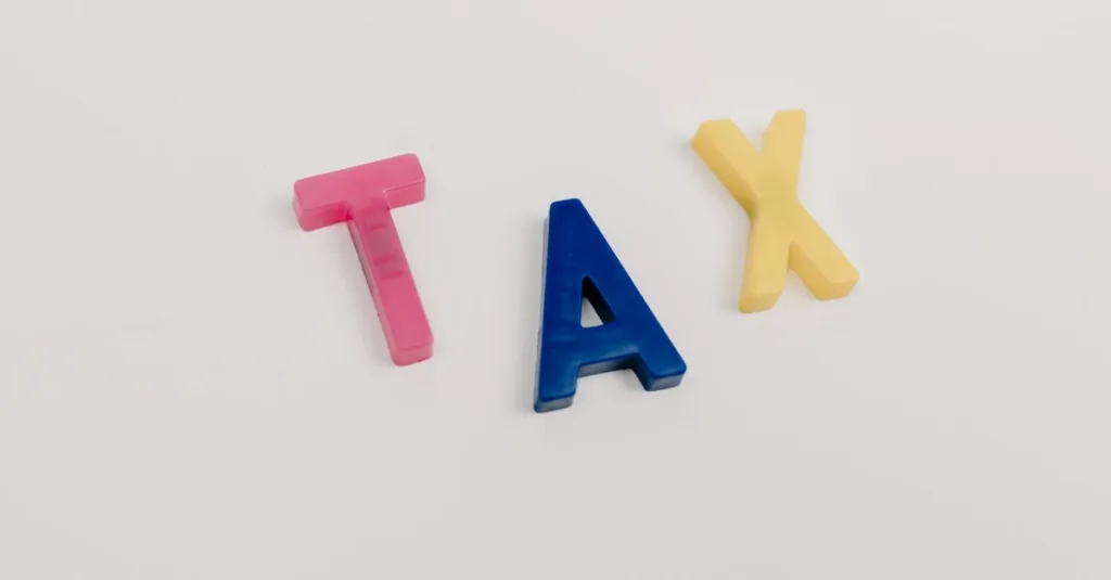 comprenez la fiscalité immobilière : guide complet sur les taxes liées à l'achat, la vente et la détention de biens immobiliers.