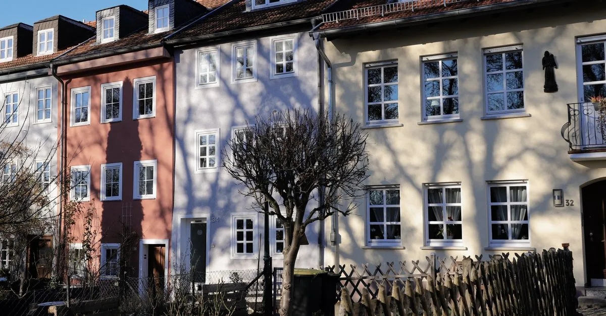 découvrez les raisons pour lesquelles une maison peut devenir invendable et comment y remédier pour réussir votre vente immobilière.