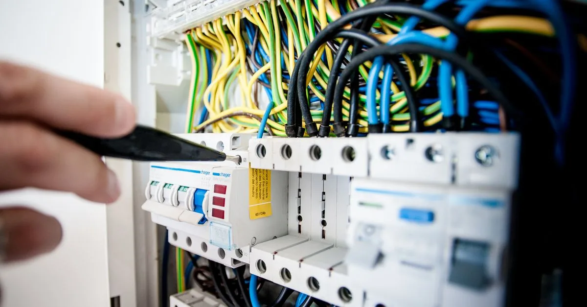 formation en isolation : développez vos compétences pour maîtriser les techniques d'isolation thermique et acoustique, améliorer l'efficacité énergétique et garantir le confort des bâtiments.