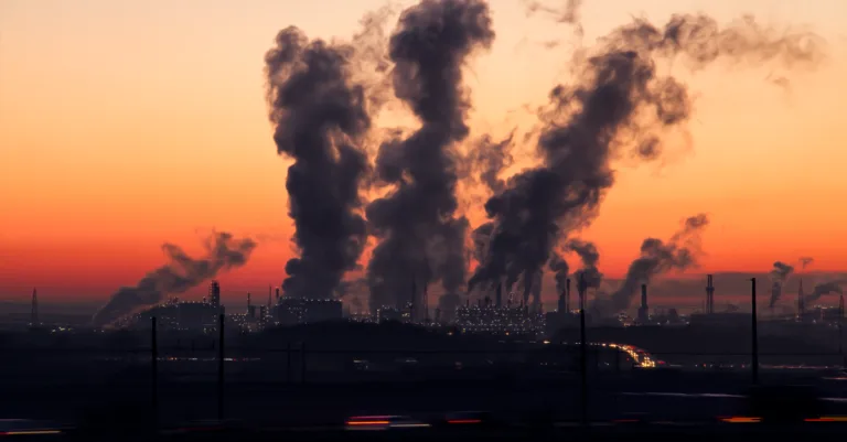 découvrez les causes, effets et solutions à la pollution sonore, un problème environnemental majeur impactant la santé et le bien-être.
