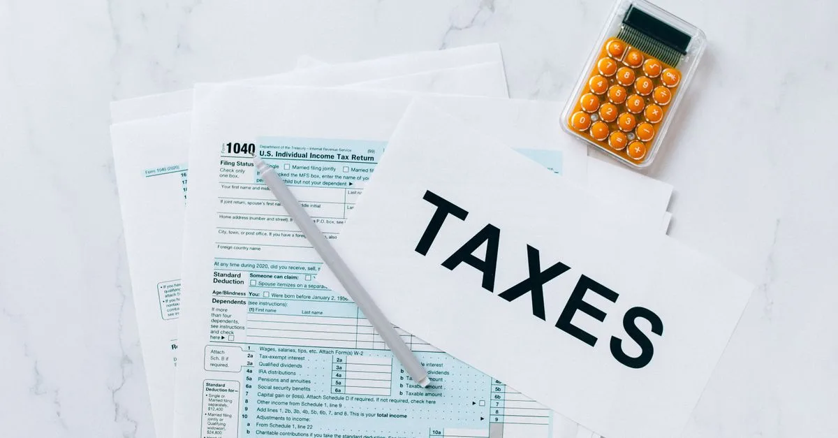 comprenez qui est responsable du paiement de la taxe foncière et les obligations associées pour les propriétaires immobiliers.
