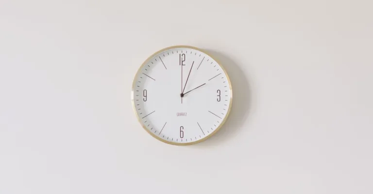 convertissez facilement les centièmes d’heure en heures et minutes grâce à une méthode simple et rapide.